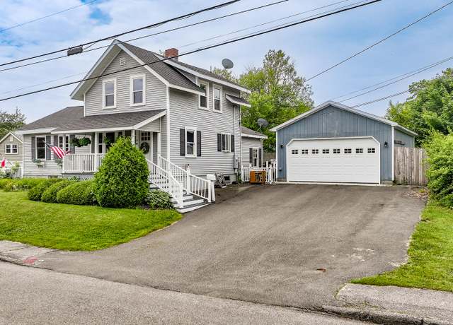 Property at 16 Lawn Ave, Rockland, ME 04841, 2 beds, 1.5 baths