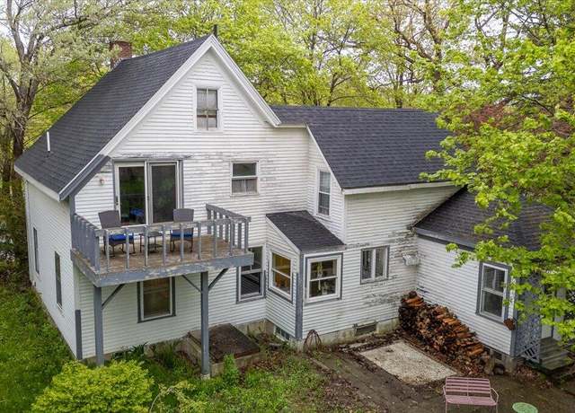 Property at 23 New County Rd, Thomaston, ME 04861, 3 beds, 2 baths