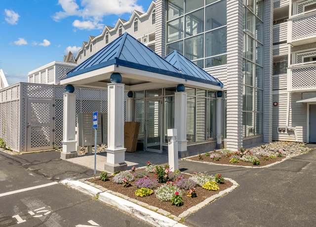 Property at 31 Ocean Ave #105, York, ME 03909, 2 beds, 2 baths