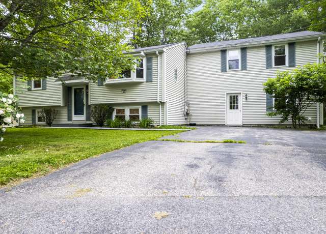 Property at 44 Ellen Cir, Yarmouth, ME 04096, 3 beds, 3 baths