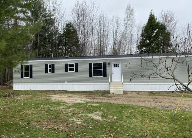 Property at 26 Evergreen Dr, Otisfield, ME 04270, 3 beds, 2 baths