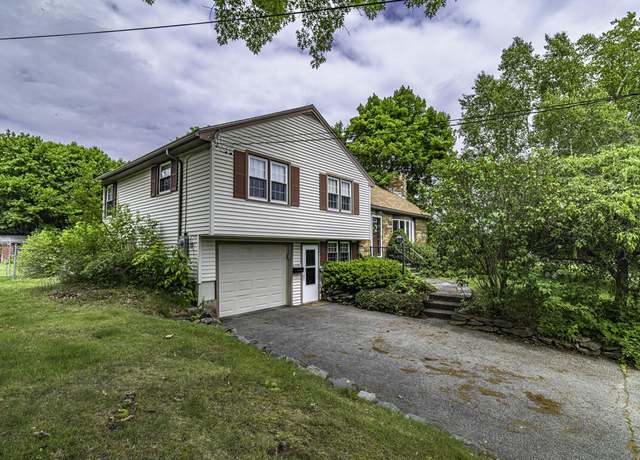 Property at 175 Fifteenth St, Bangor, ME 04401, 4 beds, 1.5 baths