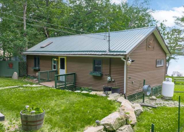 Property at 25 Plummer Rd, Vassalboro, ME 04989, 2 beds, 1 bath