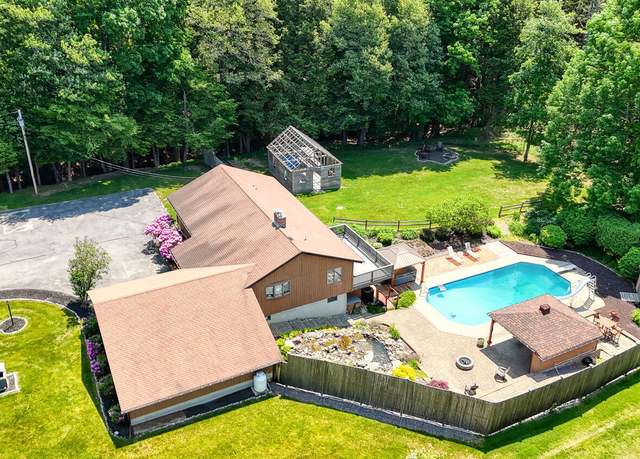Property at 25 Nash Dr, Chelsea, ME 04330, 5 beds, 2 baths