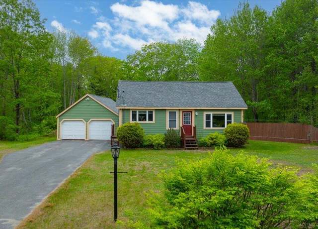 Property at 412 North Ave, Skowhegan, ME 04976, 3 beds, 1 bath