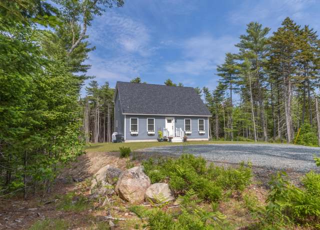 Property at 41 White Deer Cir, Bar Harbor, ME 04609, 4 beds, 2 baths