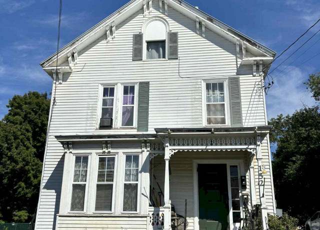 Property at 152 Main St, Madison, ME 04950, 6 beds, 3 baths
