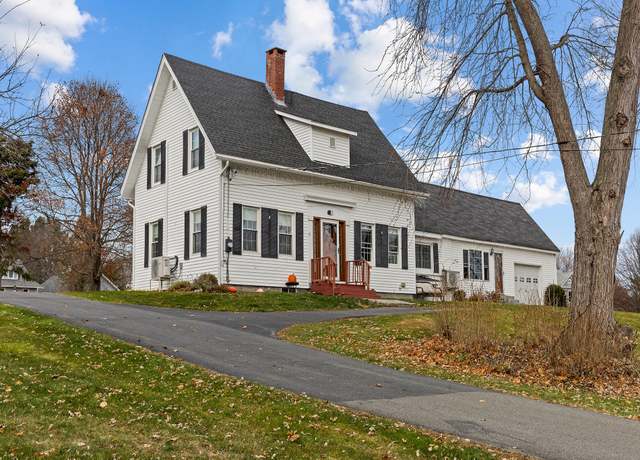 Property at 544 Main Rd N, Hampden, ME 04444, 4 beds, 2 baths