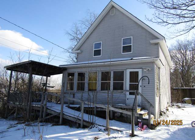 Property at 14 Gould St, Milo, ME 04463, 3 beds, 1 bath