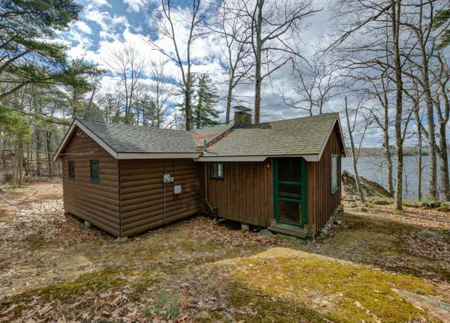 Property at 29 Wawenock Rd, Raymond, ME 04071, 2 beds, 1 bath