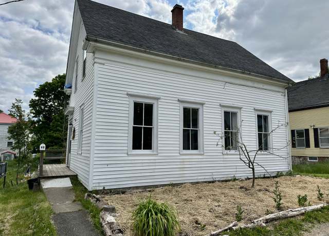 Property at 40 Shackford St, Eastport, ME 04631, 3 beds, 1.5 baths