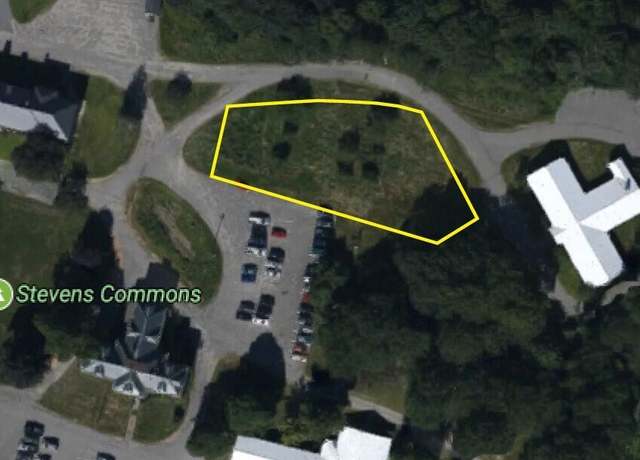 Property at 8 Coos Ln, Hallowell, ME 04347