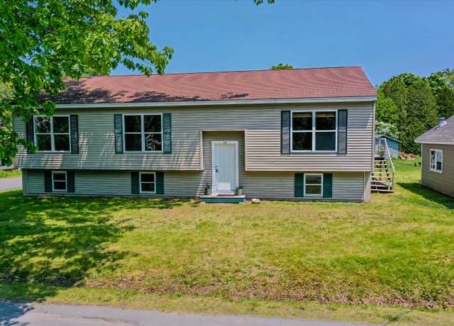 Property at 18 Oak St, Camden, ME 04843, 3 beds, 2 baths