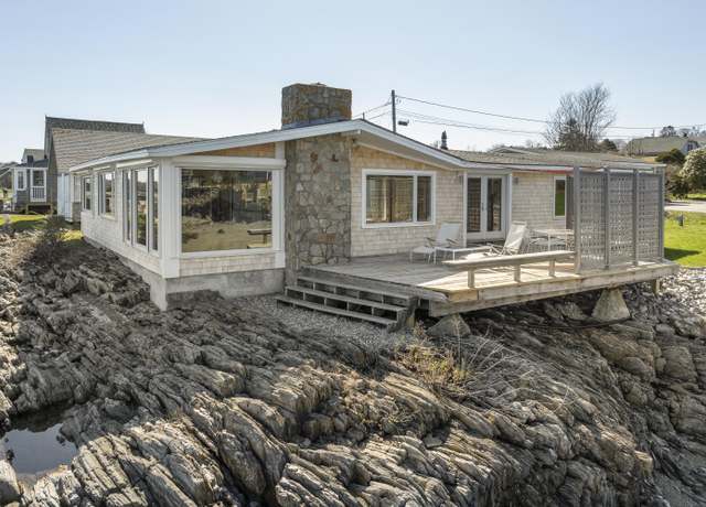 Property at 8 Linnel Dr, Harpswell, ME 04003, 2 beds, 2 baths