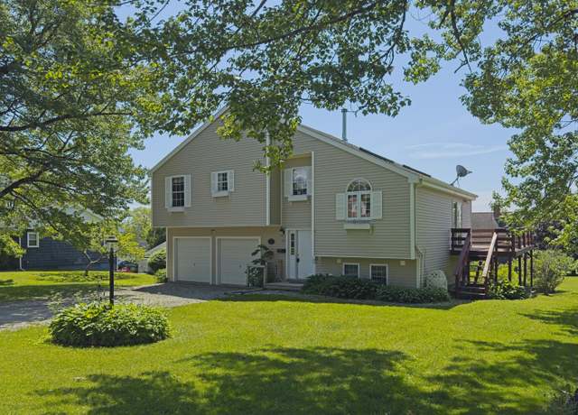 Property at 97 Gleason St, Thomaston, ME 04861, 3 beds, 2 baths