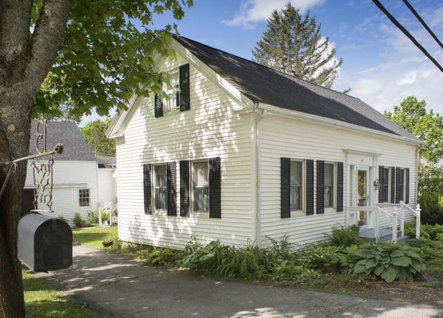 Property at 13 High St, Damariscotta, ME 04543, 3 beds, 2.5 baths
