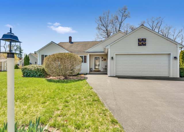 Property at 19 Helens Way, Sanford, ME 04073, 2 beds, 2 baths