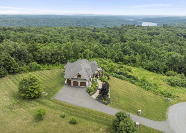Property at 78 Overlook Dr, Hallowell, ME 04347, 4 beds, 3 baths