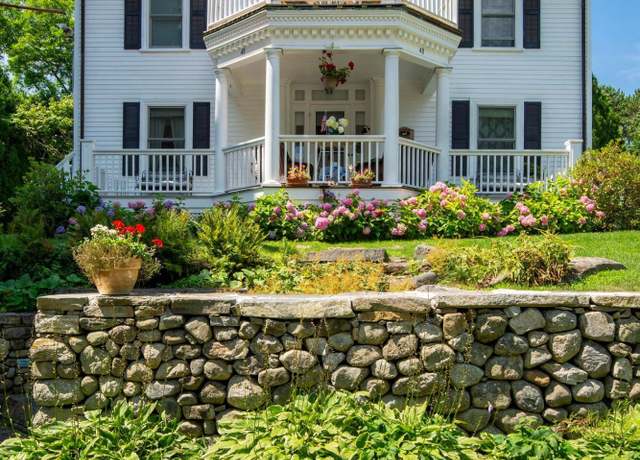 Property at 48 Sea St, Rockport, ME 04856, 4 beds, 4.5 baths