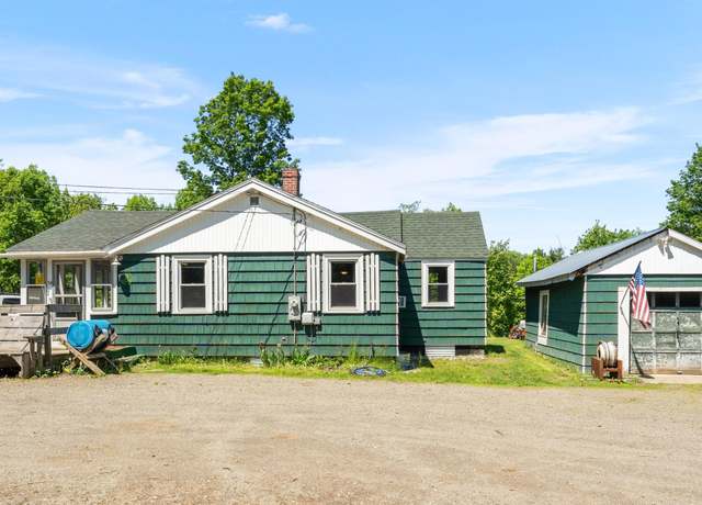 Property at 54 Middle Rd, Augusta, ME 04330, 2 beds, 1 bath