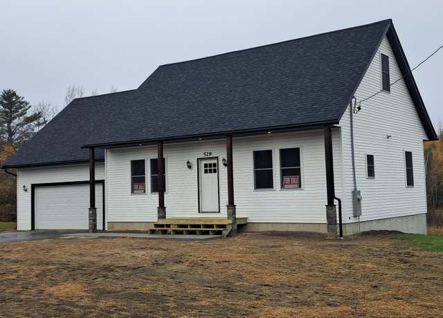 Property at 529 W Broadway, Lincoln, ME 04457, 3 beds, 2 baths