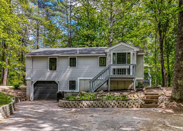 Property at 157 Fairview Dr, Waterboro, ME 04061, 3 beds, 1 bath