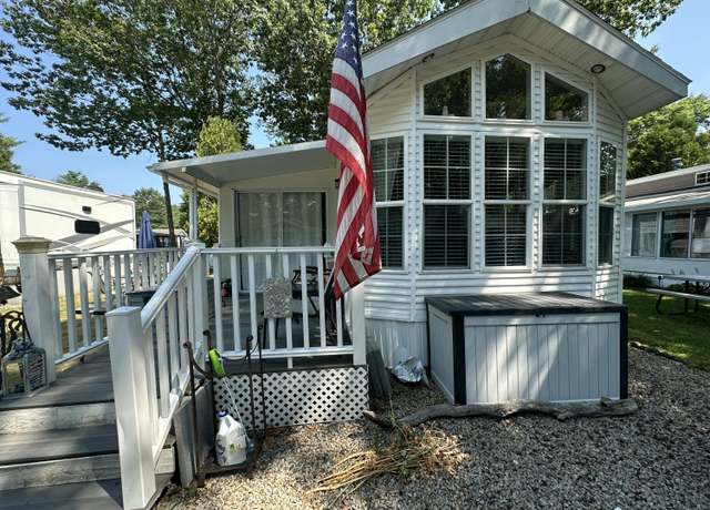 Property at 150 Chapel Rd #706, Wells, ME 04090, 3 beds, 1 bath