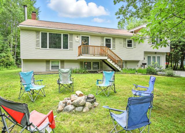 Property at 115 Oak Hill Dr, Oakland, ME 04963, 5 beds, 3 baths