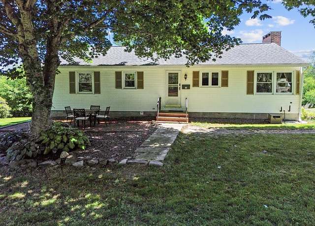 Property at 27 Park St, Farmingdale, ME 04344, 3 beds, 1.5 baths
