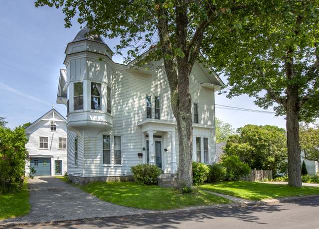 Property at 55 Masonic St, Rockland, ME 04841, 5 beds, 2.5 baths