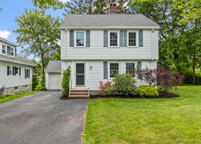 Property at 16 - 18 Wellwood Rd, Portland, ME 04103, 3 beds, 1.5 baths