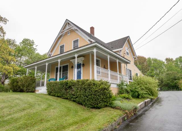 Property at 659 Old County Rd, Rockland, ME 04841, 2 beds, 1.5 baths