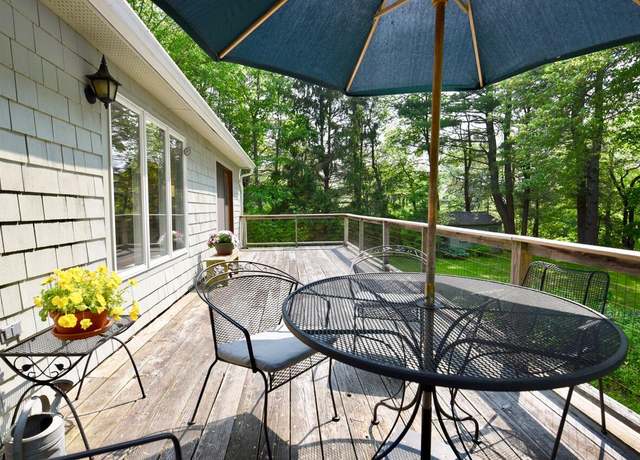 Property at 23 Middlebrook Dr, Arundel, ME 04046, 3 beds, 1.5 baths