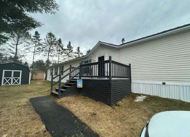 Property at 96 Pine Cir Dr, Bangor, ME 04401, 3 beds, 2 baths