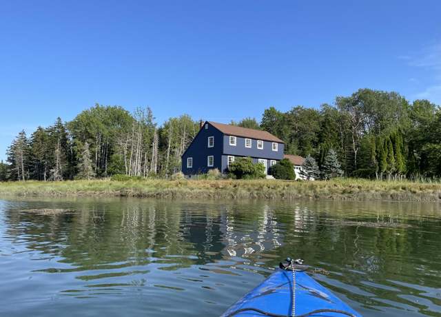 Property at 156 Scraggle Point Rd, Saint George, ME 04859, 3 beds, 2.5 baths