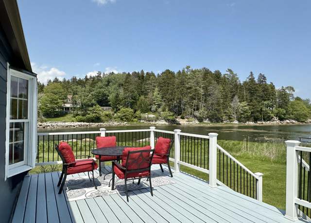 Property at 156 Scraggle Point Rd, Saint George, ME 04859, 3 beds, 2.5 baths