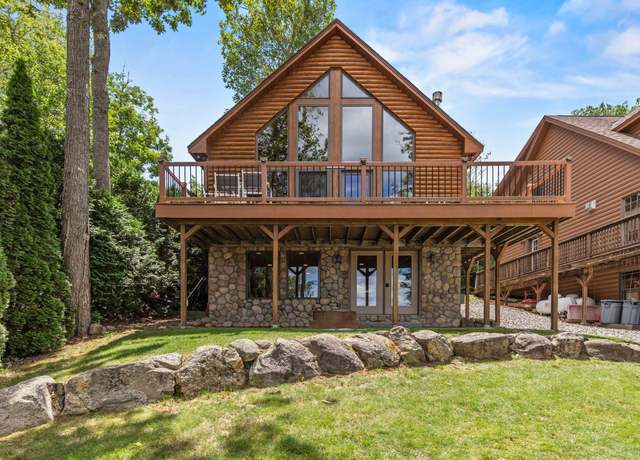 Property at 15 Savannah Trl #2, Naples, ME 04055, 4 beds, 3 baths
