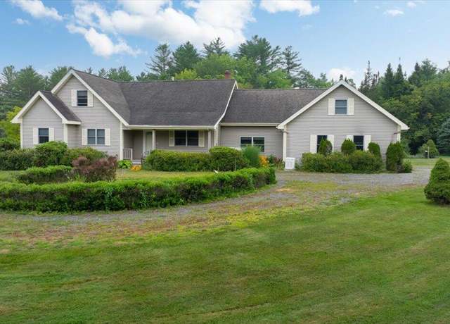 Property at 330 Drummond Rd, Sidney, ME 04330, 3 beds, 3 baths