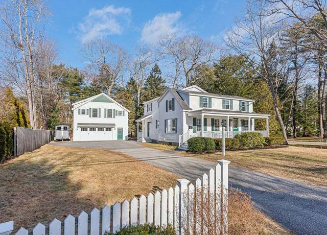 Property at 10 Belmont St, Brunswick, ME 04011, 5 beds, 3 baths