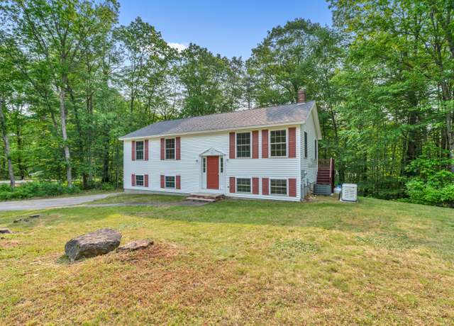 Property at 2 Chippendale Dr, Sanford, ME 04073, 3 beds, 1.5 baths