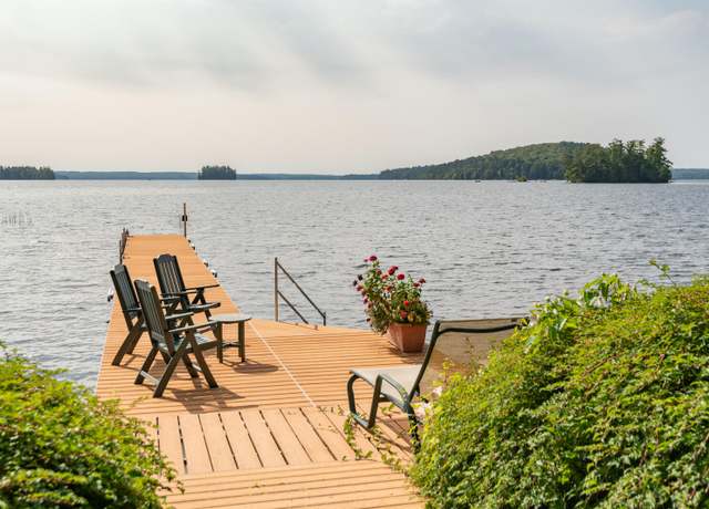 Property at 228 Starbird Ln, Rome, ME 04963, 4 beds, 3 baths