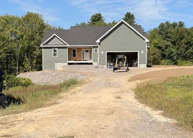 Property at 32 Middle Jam Rd, Gorham, ME 04038, 3 beds, 2.5 baths