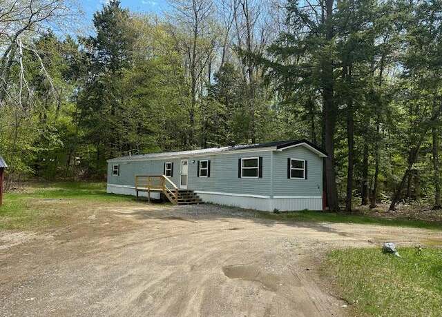 Property at 40 Pleasant View Dr, Naples, ME 04055, 3 beds, 2 baths