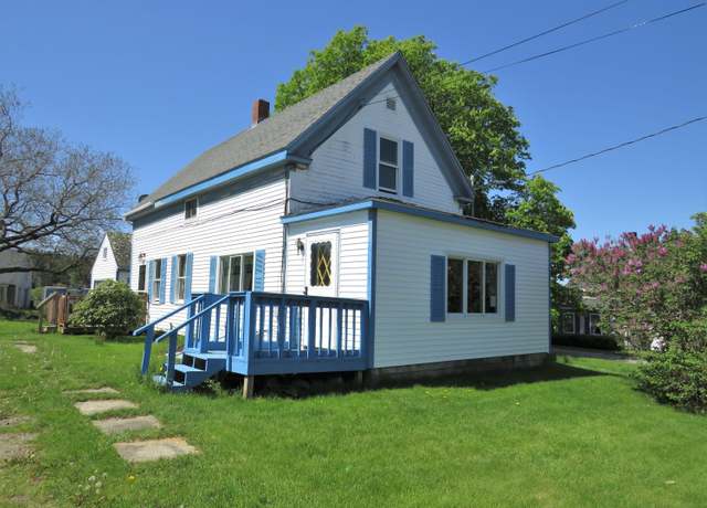 Property at 1 Village Rd, Saint George, ME 04859, 3 beds, 1.5 baths