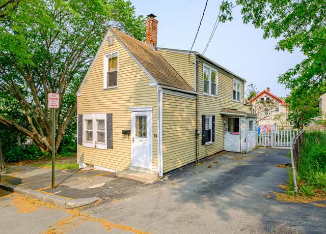 Property at 13 Monroe St, Portland, ME 04101, 2 beds, 1 bath