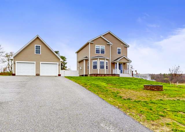 Property at 48 Lubear Way, Auburn, ME 04210, 3 beds, 2.5 baths