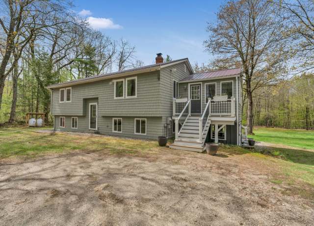 Property at 33 Lawrence Rd, Gray, ME 04039, 3 beds, 2.5 baths