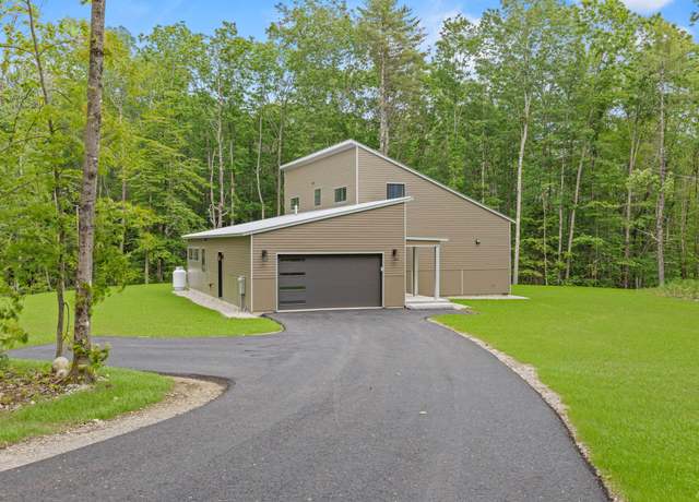 Property at 41 Mattie Ln, Durham, ME 04222, 3 beds, 2.5 baths