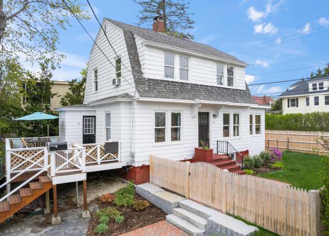 Property at 3 Kenilworth St, Portland, ME 04102, 3 beds, 1 bath