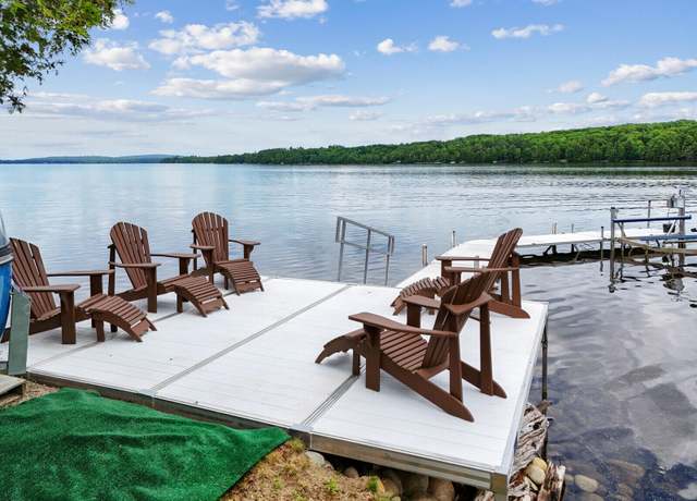 Property at 26 Tabert Ln, Belgrade, ME 04917, 3 beds, 2 baths